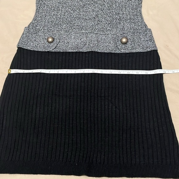 BCX Womens Gray & Black Ribbed Long Sleeve Above The Knee Sweater Dress S\M. NWT - Picture 10 of 12